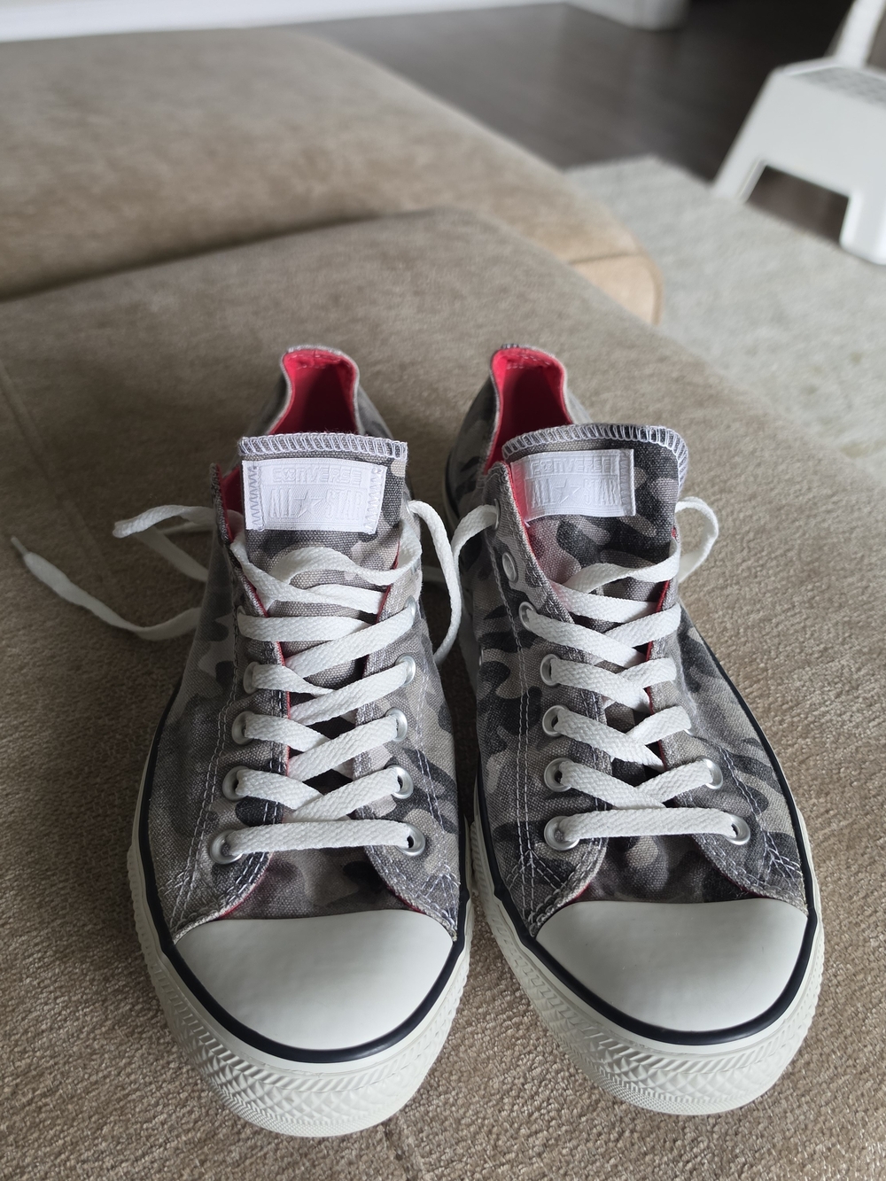Converse Low-Top Sneakers in Gray Camo